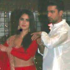 Vicky Kaushal and Katrina Kaif to get married soon..Mobiles are banned in  the marriage – Around Odisha English Daily