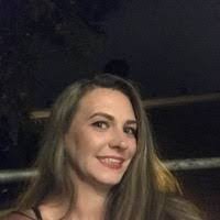 Julia Runyon's Instagram, Twitter & Facebook