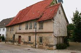 Er ist bürgermeister von gangi. In Beuren Wohnhaus In Bester Ortskernlage Zu Verschenken Esslingen Stuttgarter Nachrichten