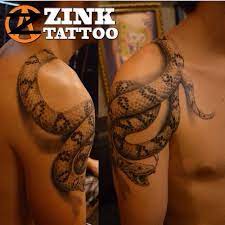 3d Snake Tattoo On Shoulder Tattoos Trendy Tattoos Tattoo Snake Arm