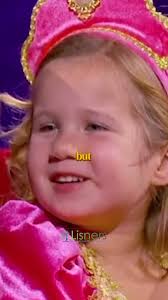 تاج ، لقاءوزينة، ماريا