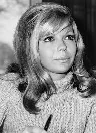 French actress, model, writer and singer. Sinatra Jun Nancy Saengerin Schauspielerin Usa Portrait 1969 Sinatra Nancy Sinatra Celebrities Funny