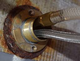 remove bottom portion of kitchen faucet