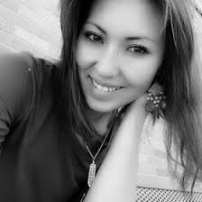 Sasha Bowles (sazhidebowles)