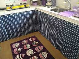 Bergantung kepada sama ada di ruang bawah atau atas kabinet dapur kami diletakkan, kami membahagikannya kepada dua kategori: Langsir Diy Tutup Ruang Bawah Singki Untuk Dapur Belum Ada Kabinet Vanilla Kismis