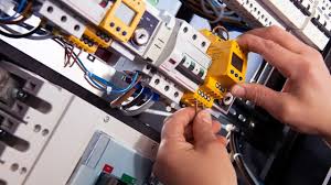 Building a career in computer engineering requires a solid foundation in hardware, software, operating systems, computer architecture, electrical engineering, and a variety of subdisciplines. Electrical Engineer Vs Electrician What S The Difference Plcgurus Net