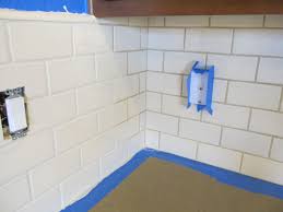 Staining Staggered Subway Tile Grout Joints This Changes The Color Of The Grout Without Removing And Replacing It Tile Grout Sealing Grout Grout