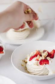 Here they are, my simple vegan and gluten free vanilla cupcakes recipe. Vegan Meringue Nests With Strawberries Cream