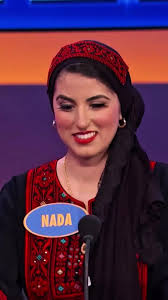 Name a food, starting with C that you can hand feed your lover? #familyfued  #steveharvey #familyshow #funnyshow #tvshow