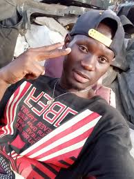 Form nigani jamaa zangu wa mawe 👣👣👣