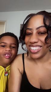 Introduction and photo sharing