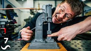 Does Da Vinci's 500 Year-Old Power Hammer Actually Work?