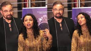 Последние твиты от kabir bedi (@ikabirbedi). 73 Years Kabir Bedi With 43 Years New Wife Parveen Dusanj At Umrao Jaan Concert Youtube