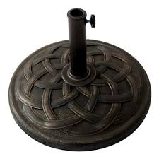 There are many different types of umbrella stands. Top 14 Best Patio Umbrella Bases In 2020 Closeup Check