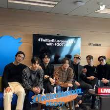 During the blueroom bambam and youngjae requested for dark mode and twitter . Got7 On Twitter Igot7 Come And Call My Name Got7