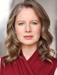 The Older Woman and the Younger Man (2016)