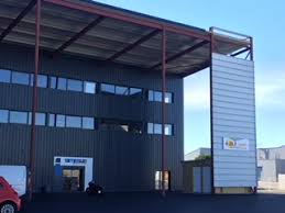 Accédez à l'adresse, au numéro de téléphone et aux horaires d'ouvertures ainsi qu'au trajet jusqu'au magasin. Perpignan High Tech Ouverture Espace Polygone Nord Des 5 Elements Un Projet Et Un Batiment Futuristes Pour L Accueil D Entreprises A La Pointe De L Innovation Environnementale Ouillade Eu