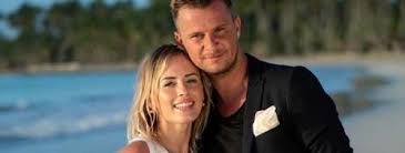 Derrière chaque grands hommes se cache une petite femme. La Villa La Bataille Des Couples Un Couple Est Elimine Manue Et Virginie Se Disputent Replay De L Episode 22 Sur Buzz Insolite Et Culture