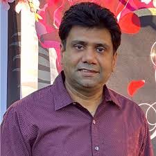 Douglas Strouse's Instagram, Twitter & Facebook