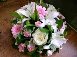 Proflowers' collection of pink flower bouquets are gorgeous combinations of blush pinks, fuschias. Bouquet Of White Rose And Pink Daisy Flowers Hd Wallpaper Wallpaper Flare