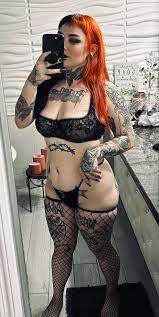 Lets go to a show and then you can have me as dessert. 🥰 nudes |  GLAMOURHOUND.COM