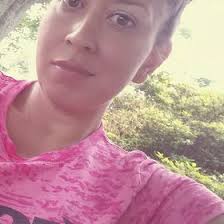 Laura Livers (lauralivers74)