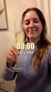 Mini vlog de cómo pasé el último día de año, echaba de menos grabaros vlogs  así se hace un poco más amena la espera hasta que vuelvan los vlogs a  YouTube!, Creo que nunca he tenido tanto estrés antes ...