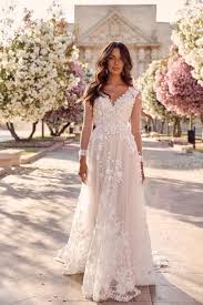 Madi Lane Bridal Kollektion 2020 Erhaltlich Bei Brautmoden Tegernsee Brautkleid Brautkleider Hochzeitskleid Kleid Hochzeit Brautmode Brautkleid Designer