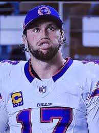 💯 guy has 42 passing yards going into the half....I'm weak AF