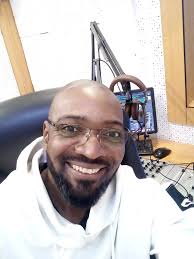 It's a Sunday sound ❤️ 🎶 🎵.... Good morning @everyone ... I hope you are  all having a great weekend ☺️🎶🎵 Just how fabulous is this record ... It's  just builds and