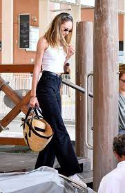 Https Www Gotceleb Com Wp Content Uploads Photos Candice Swanepoel Is Seen Arriving At The 76th Candice Swanepoel Street Style Fashion Celebrity Street Style