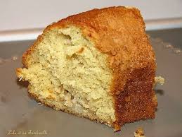 Gateau Au Yaourt Extra Moelleux A La Banane Au Rhum Recette Gateau Yaourt Gateau Moelleux
