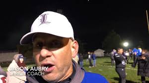 Larkin pulls away from Elgin in 4th quarter