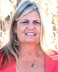 Kay Hendrickson's Instagram, Twitter & Facebook