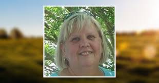 Glenda Hunter's Instagram, Twitter & Facebook