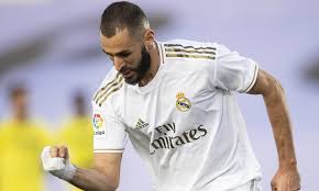 Últimas noticias, fotos, y videos de florentino pérez las encuentras en diario correo. Florentino Perez Calls For 21 Goal Karim Benzema To Win Ballon D Or As Real Madrid Seal Title Daily Mail Online