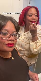 Eileen Jacobs's Instagram, Twitter & Facebook