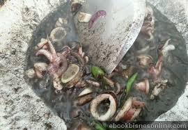 15g dried chillies, soaked and drianed 265g red onion 45g garlic cloves 30g ginger 1 teaspoon turmeric powder 1. Resepi Sotong Masak Hitam Ringkas Tetapi Sedap Myrujukan