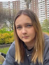 22 år idag!🤍 , Från kalla inspelningar i vattnet, gasläckor på jobbet,  shower på Oscarsteatern, dans bakom Ant Wan, musikvideoinspelning och att  få vara med i @giants.se , Jag är otroligt tacksam för ...