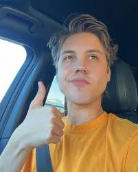 Matthew Espinosa (@matthewespinosa) • Instagram photos and videos