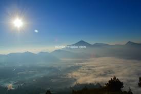 Overlooking tangkuban perahu mountain, puteri gunung hotel is located in lembang. Gunung Putri Lembang Menikmati Sunrise Di Sisi Lain Kabupaten Bandung Barat In Indonesiaku