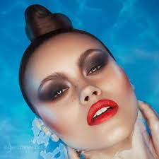 Aline Kaloudi Make Up Artist