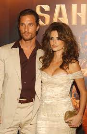 Последние твиты от camila alves (@iamcamilaalves). Matthew Mcconaughey And Penelope Cruz In 2005 Penelope Cruz Celebrity Couples Matthew Mcconaughey