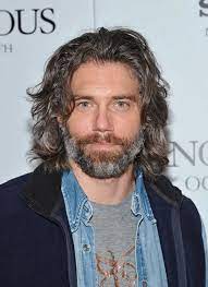 Frisuren Altere Manner Lange Haare Lange Haare Manner Seitenscheitel Manner Altere Herren Frisuren