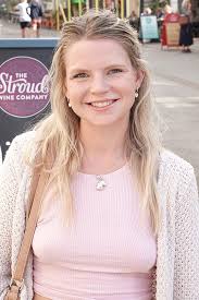 Cotswolds coffee lovers say Starbucks WON'T be welcome as global giant sets  its sights