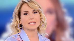 Barbara D'Urso: l'addio a Mediaset, l'amore per la danza classica e il  teatro