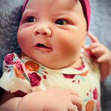 Browning Road Lady photo circulating around here. Real? You be the judge.  Nothing closed to what we've seen nor skinny.