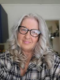 How to grow long dark hair past the shoulder blades?