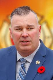 Firefighters union president Tom Bilous announces retirement