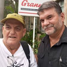 Con la presencia de Luis Enrique Rodriguez Ortega , director del Centro  Cultural Hnos. Loynaz y Ediciones Loynaz, se presenta Cenital: un  quinquenio de reseñas críticas (2019-2023), celebrando los 60 años del